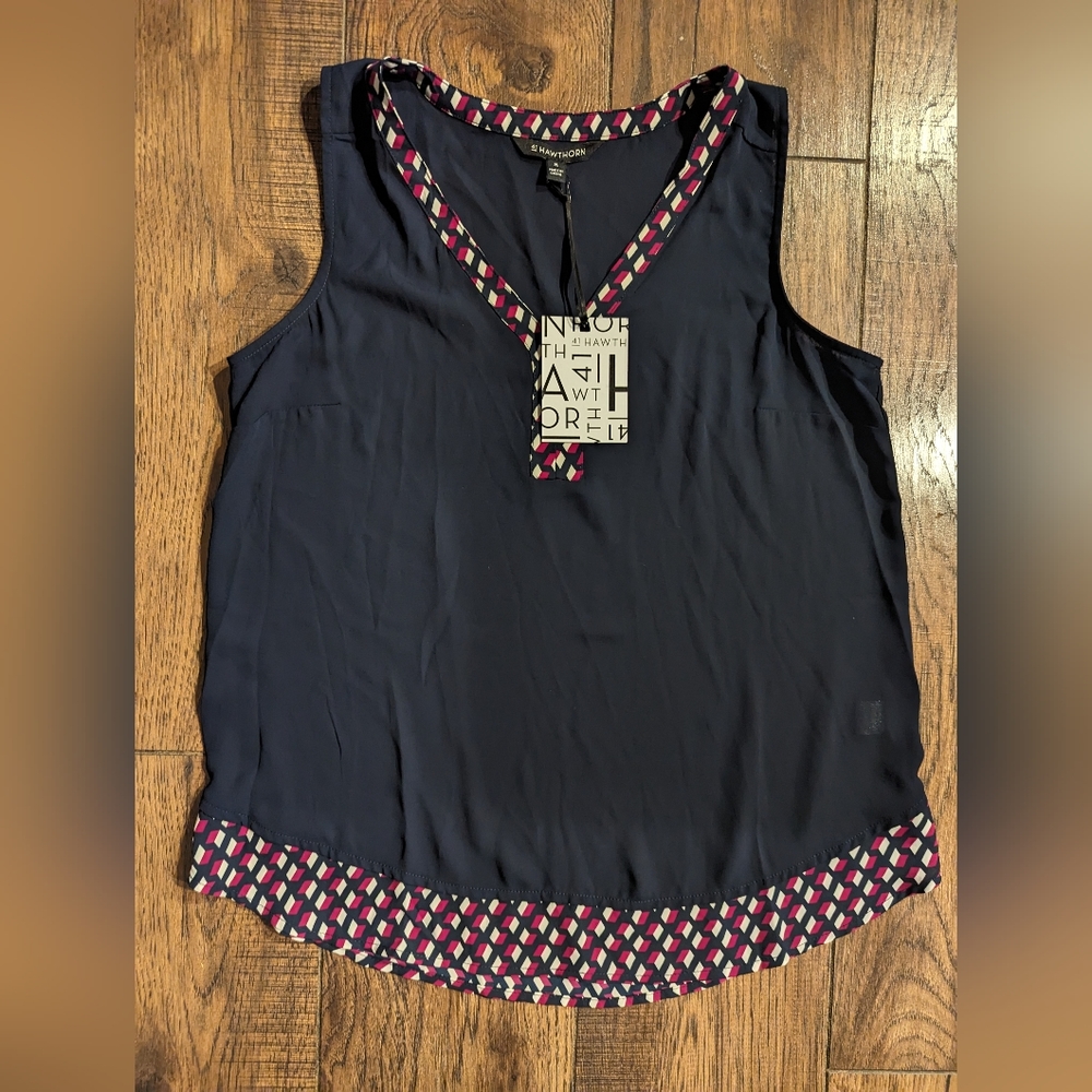 41 Hawthorn Women's Navy Blue Sleeveless Print Detail V-Neck Blouse Size M NWT!